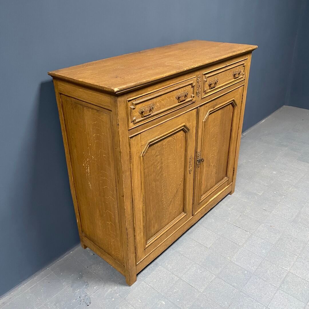 Armoire française peinte