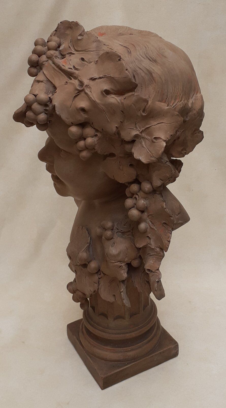 Buste de Bacchus enfant en terre cuite