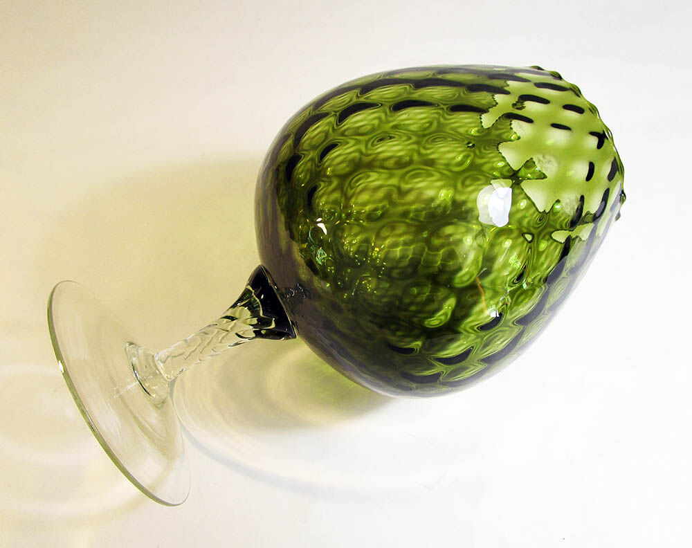 Vase sur pied