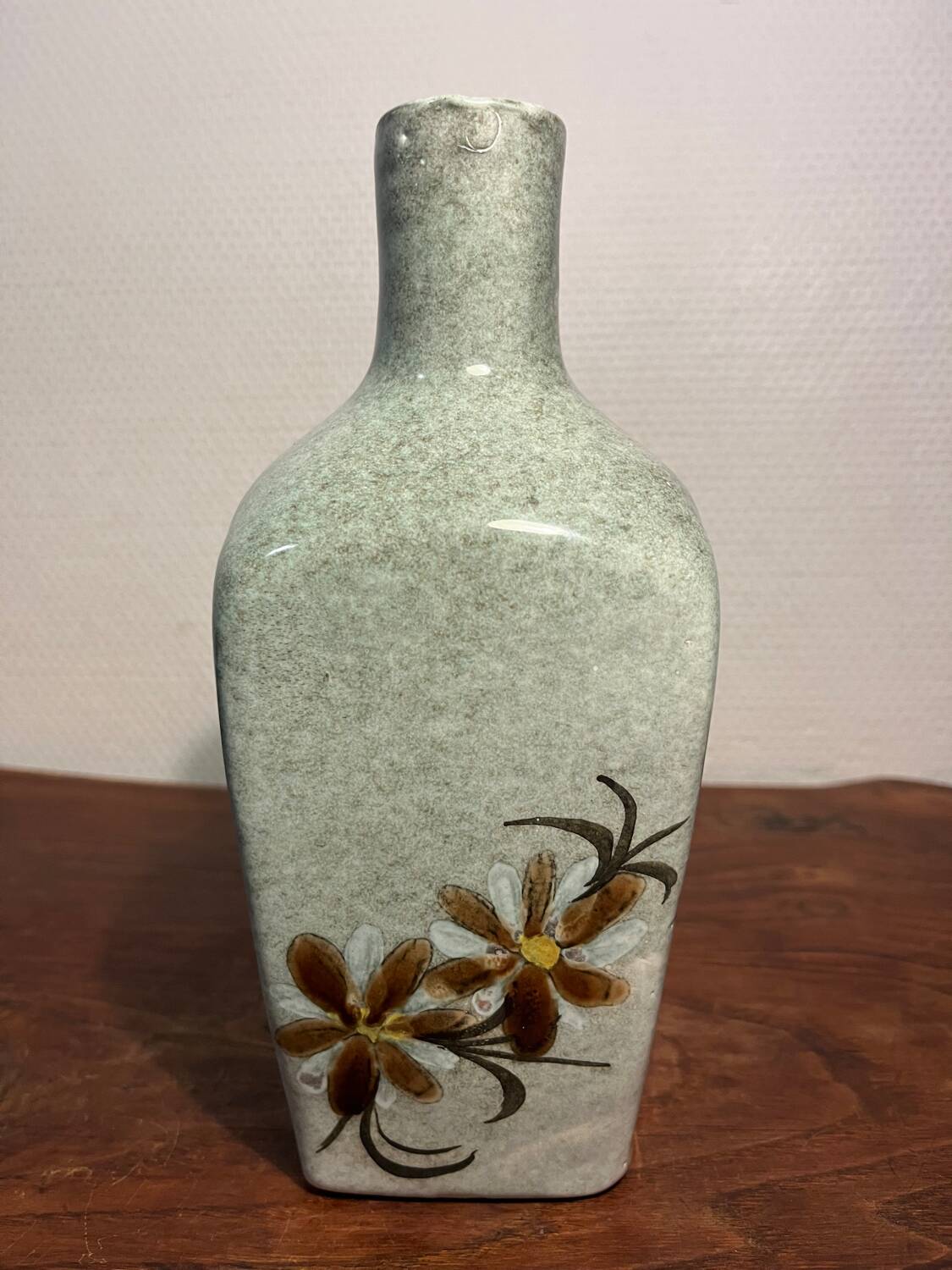 Handmade ceramic vase craft work