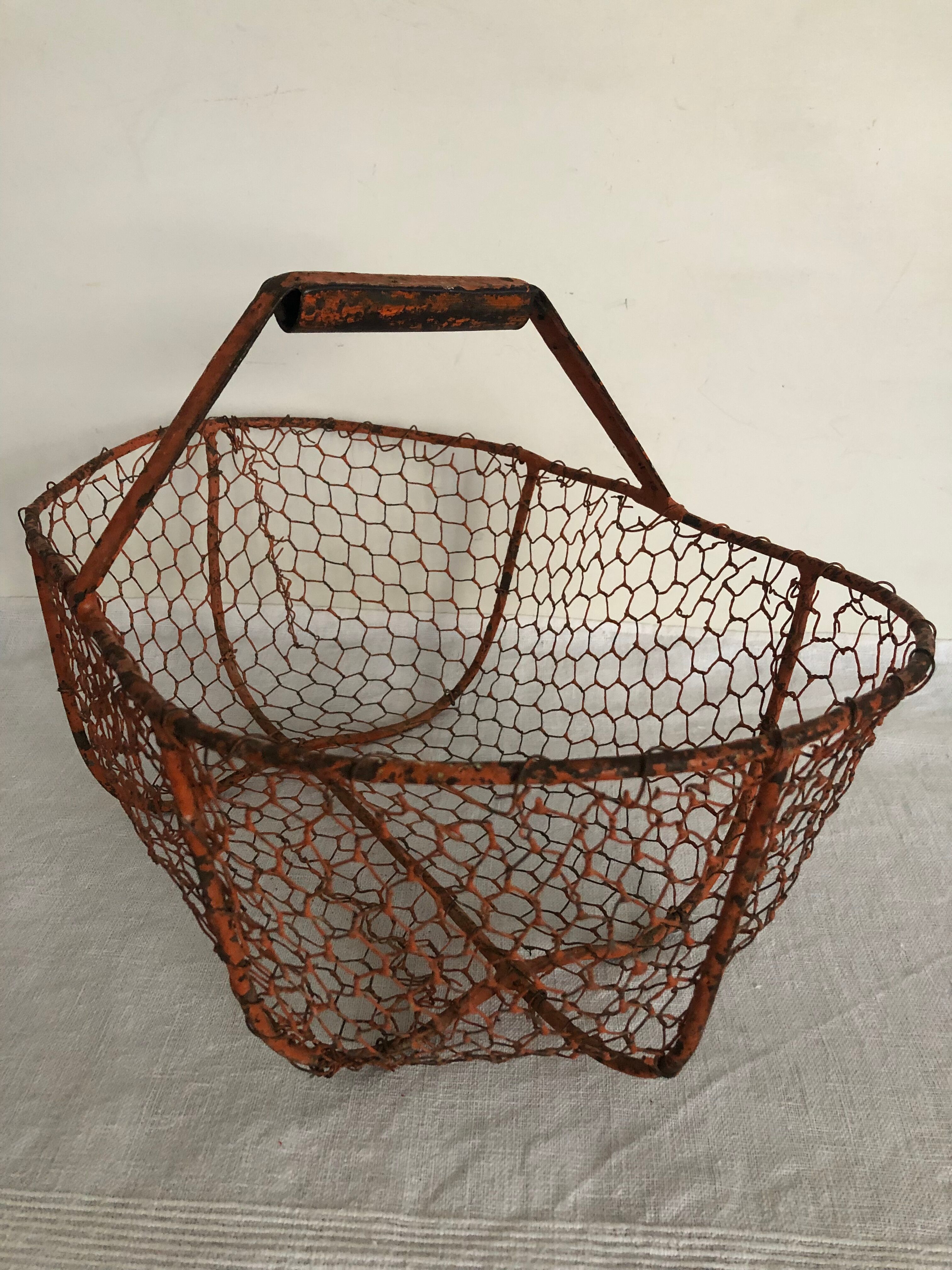 Garden mesh basket or log basket