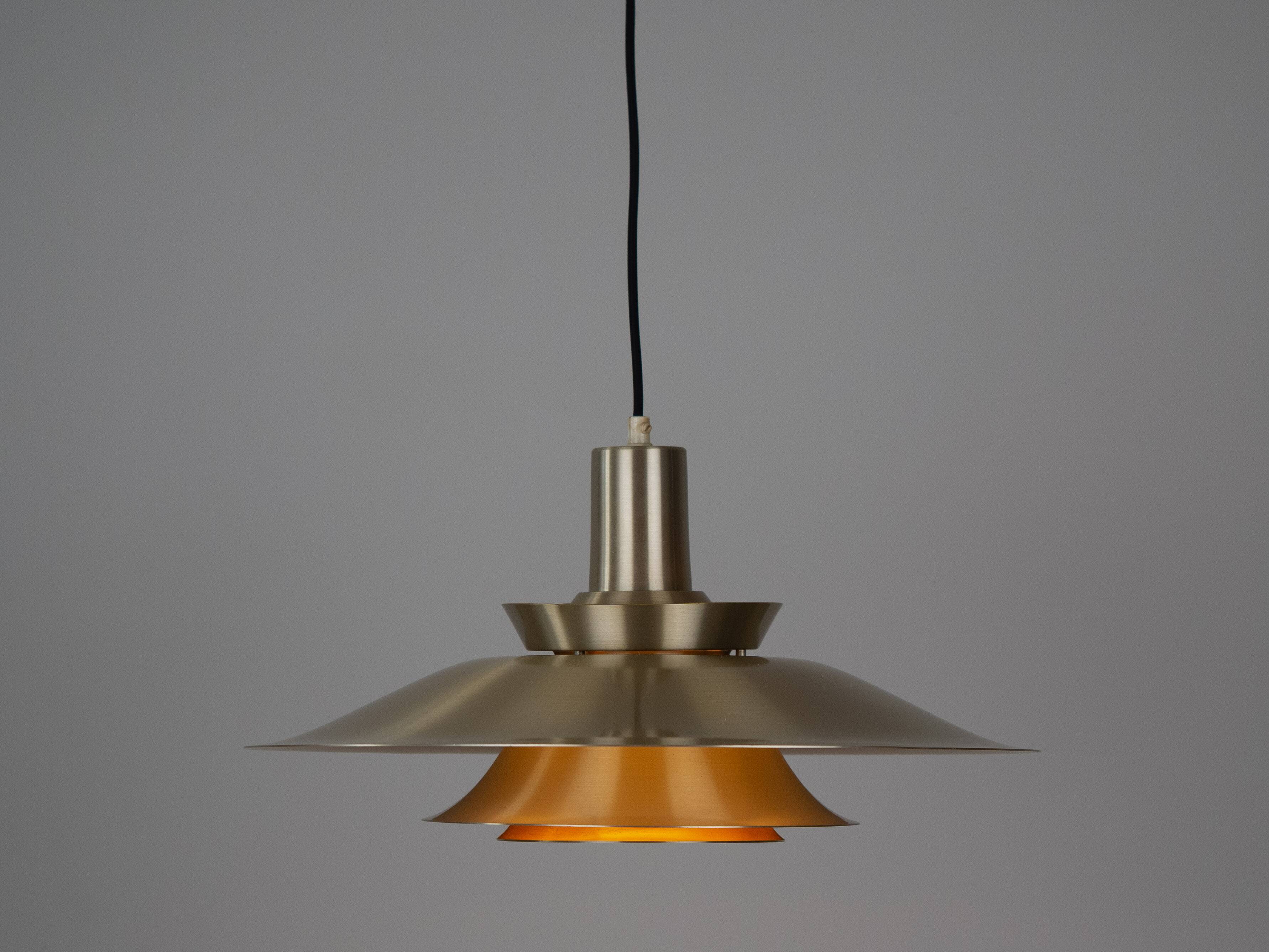 Suspension danoise Lyskaer par Bent Nordsted, années 1980