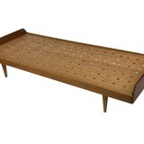 Vintage daybed 1960s minimalist design in Teak wood
