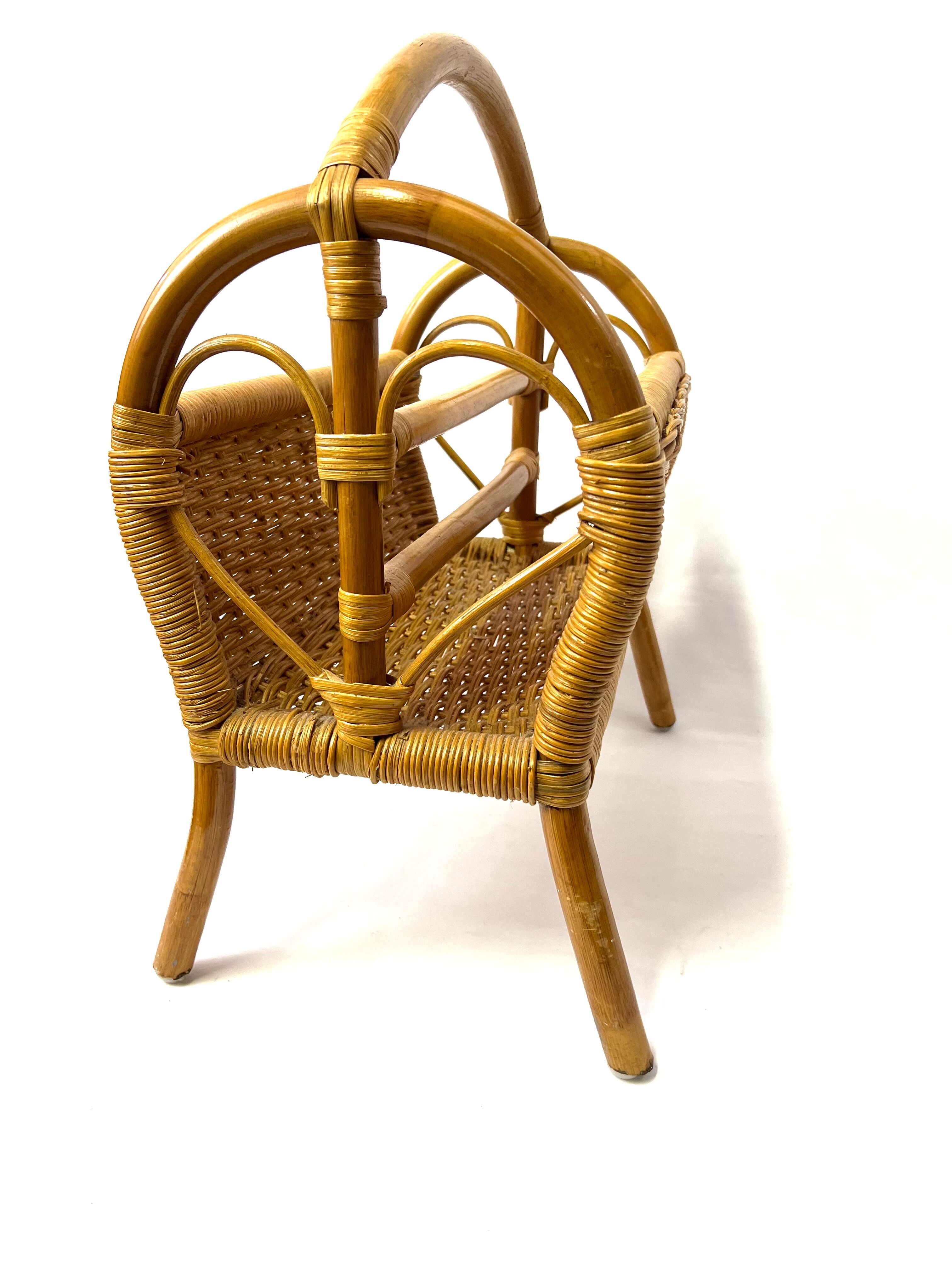 Magazine door in rattan and vintage bamboo