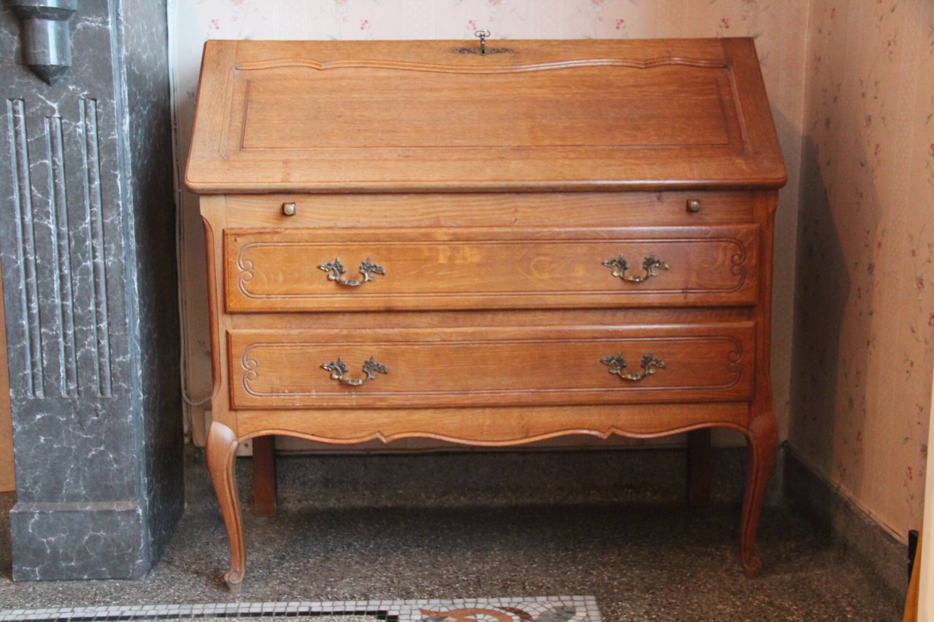 Small oak desk in Louis XV style
