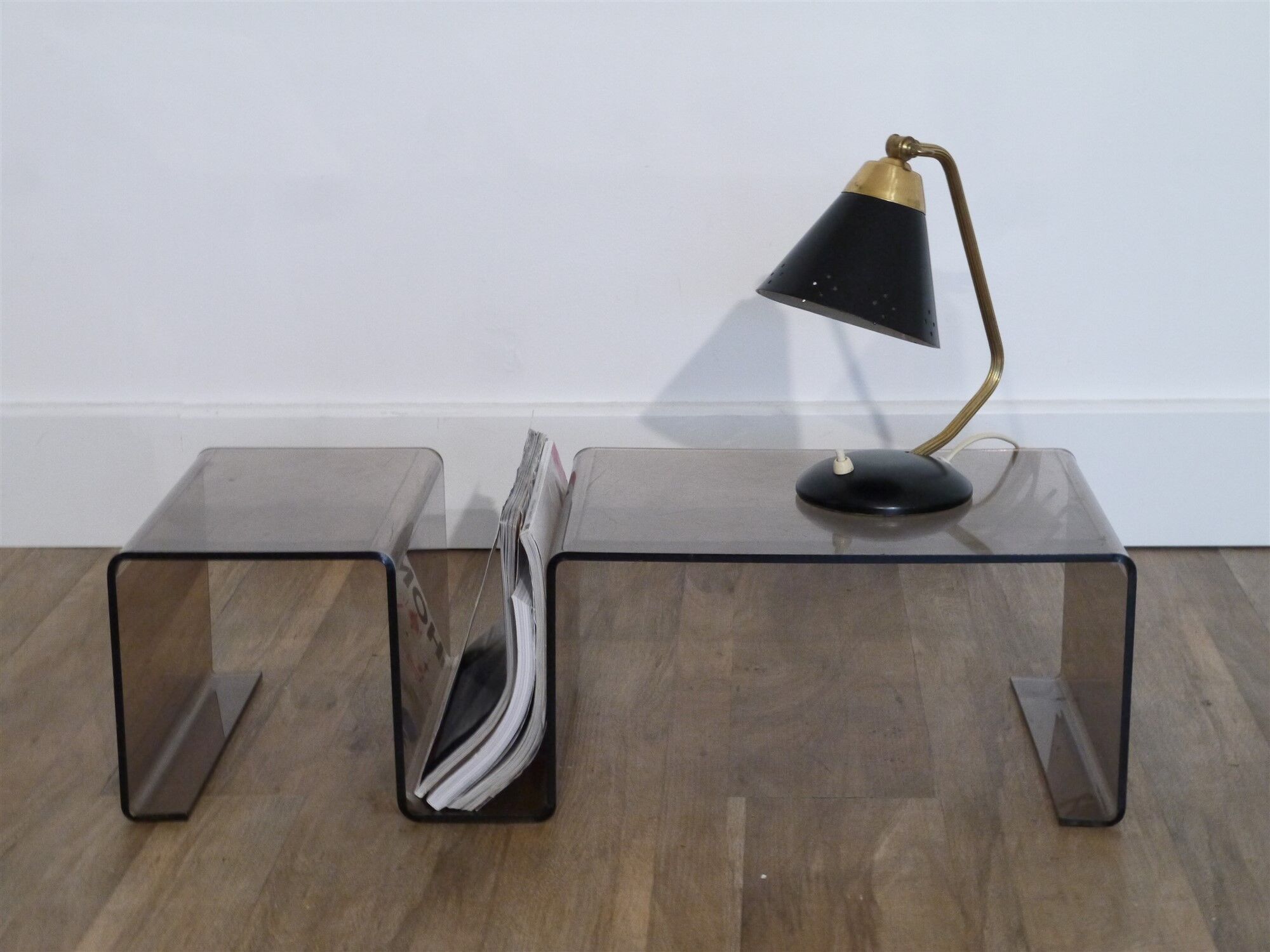 Table with vintage magazine door 1970