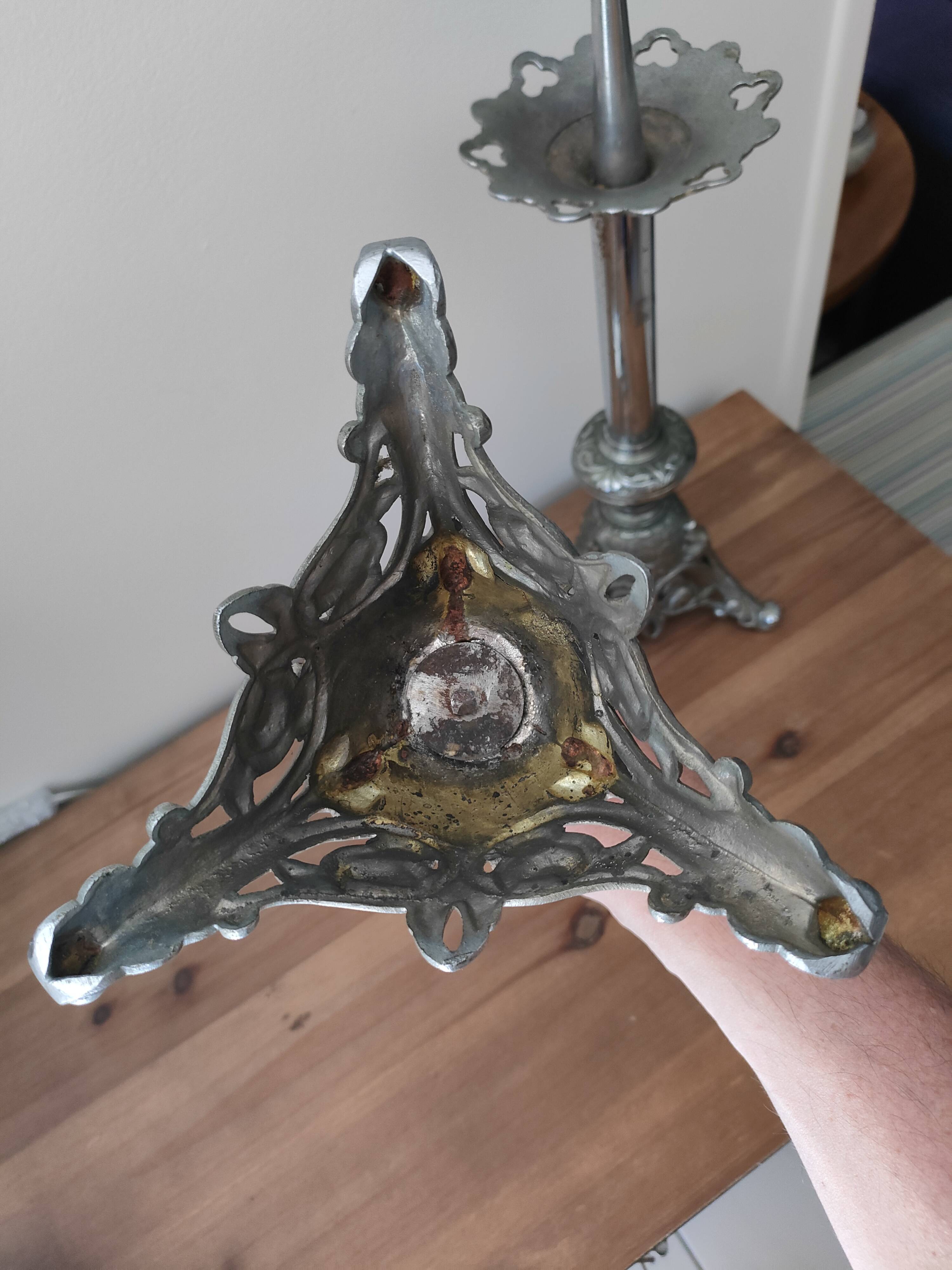Pair of silver-plated candlesticks from the 19th century.