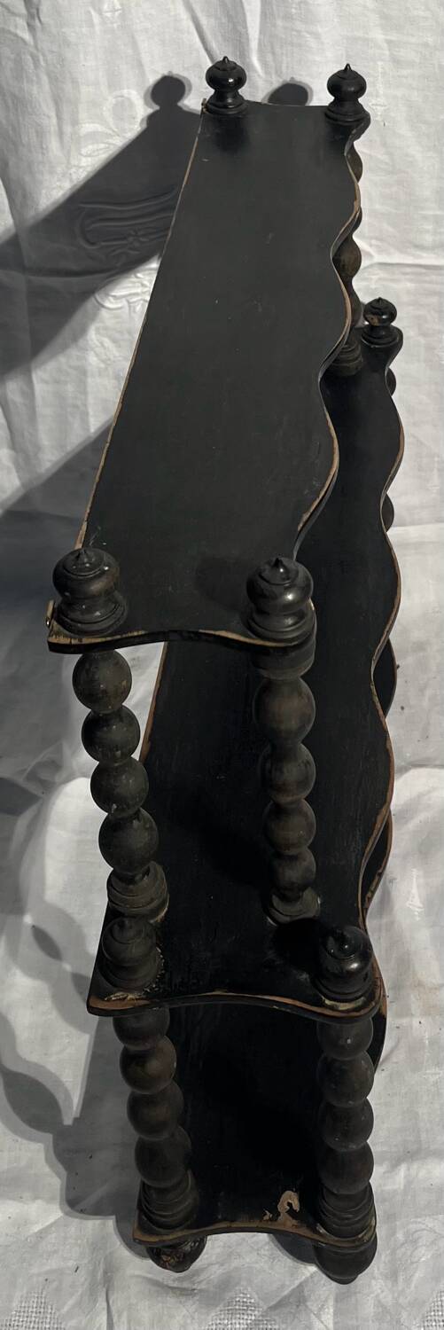 Wall or standing shelf