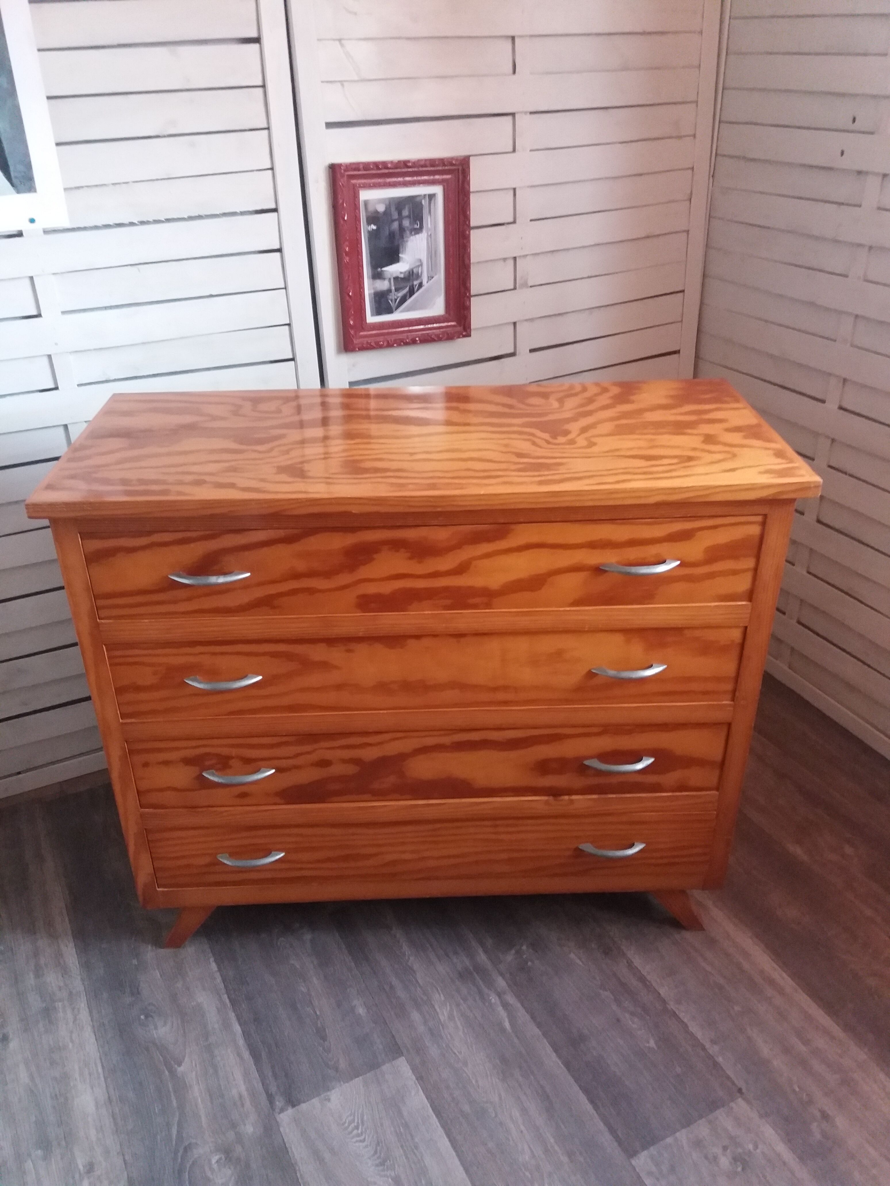 Commode années 60 pieds compas