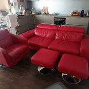 Ensemble XXL Maison en cuir rouge - canapé , fauteuil et 2 poufs