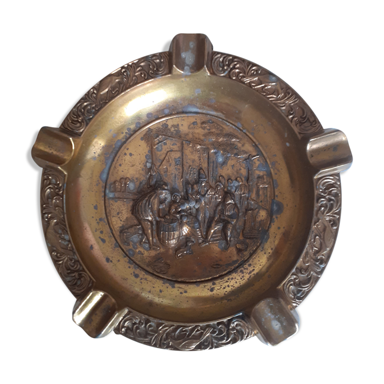 Golden metal ashtray