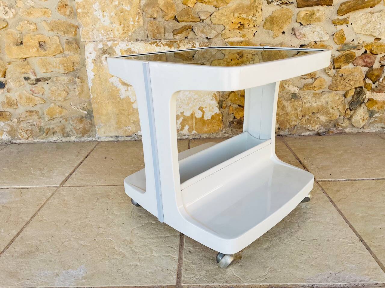 Table d'appoint Vintage sur roulettes avec rangement, édition Flair 1970s