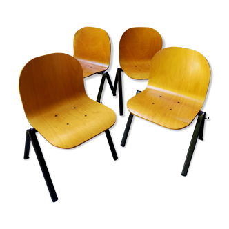 Set of 4 stackable Galvanitas chairs