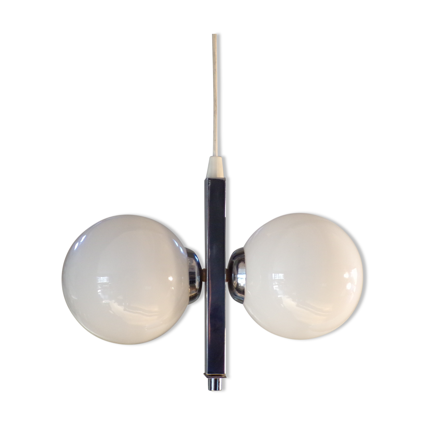 Space age hanging lamp
