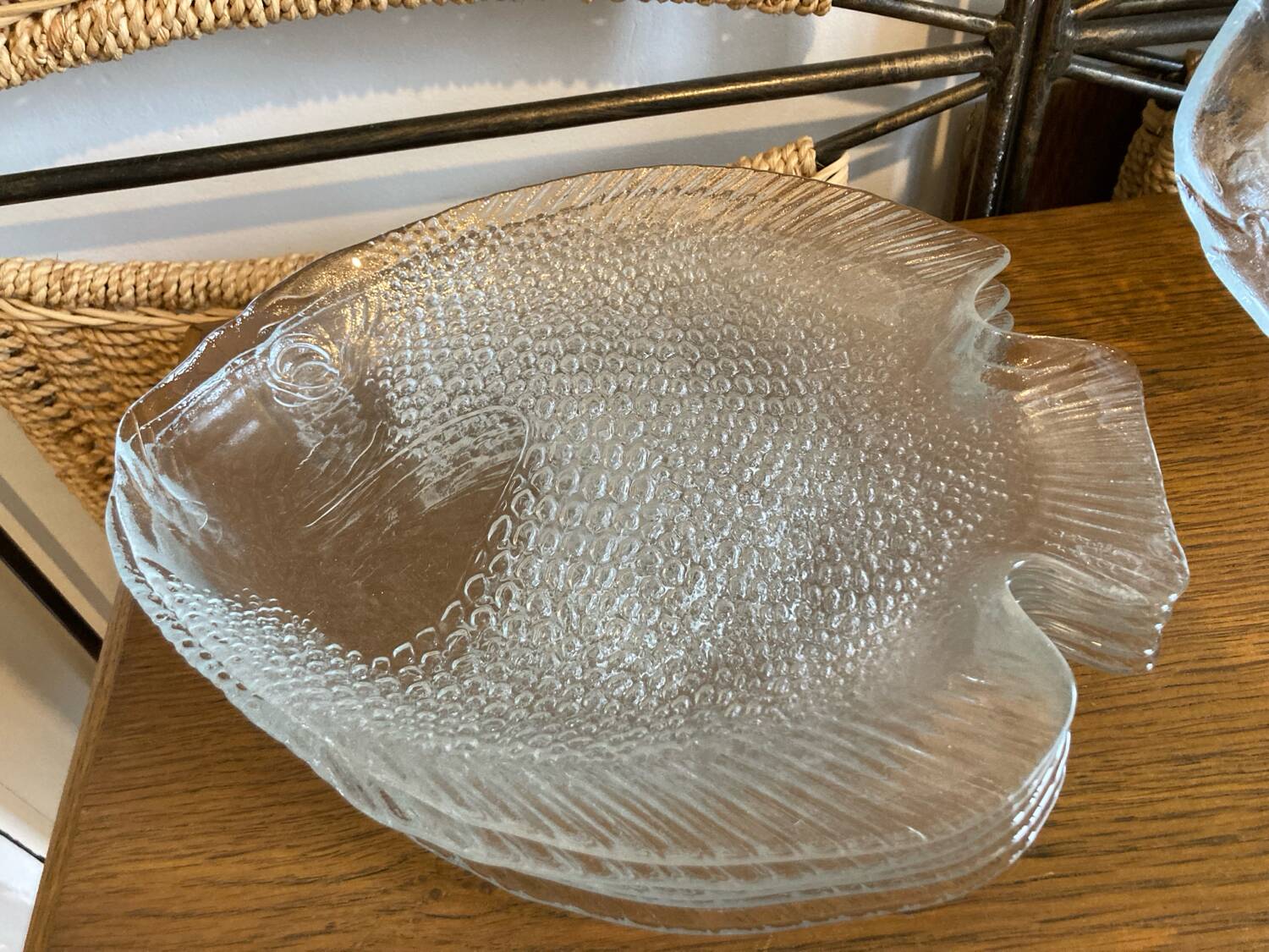 Set of 6 fish-shaped plates