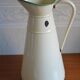 Broc émaillé crème vintage
