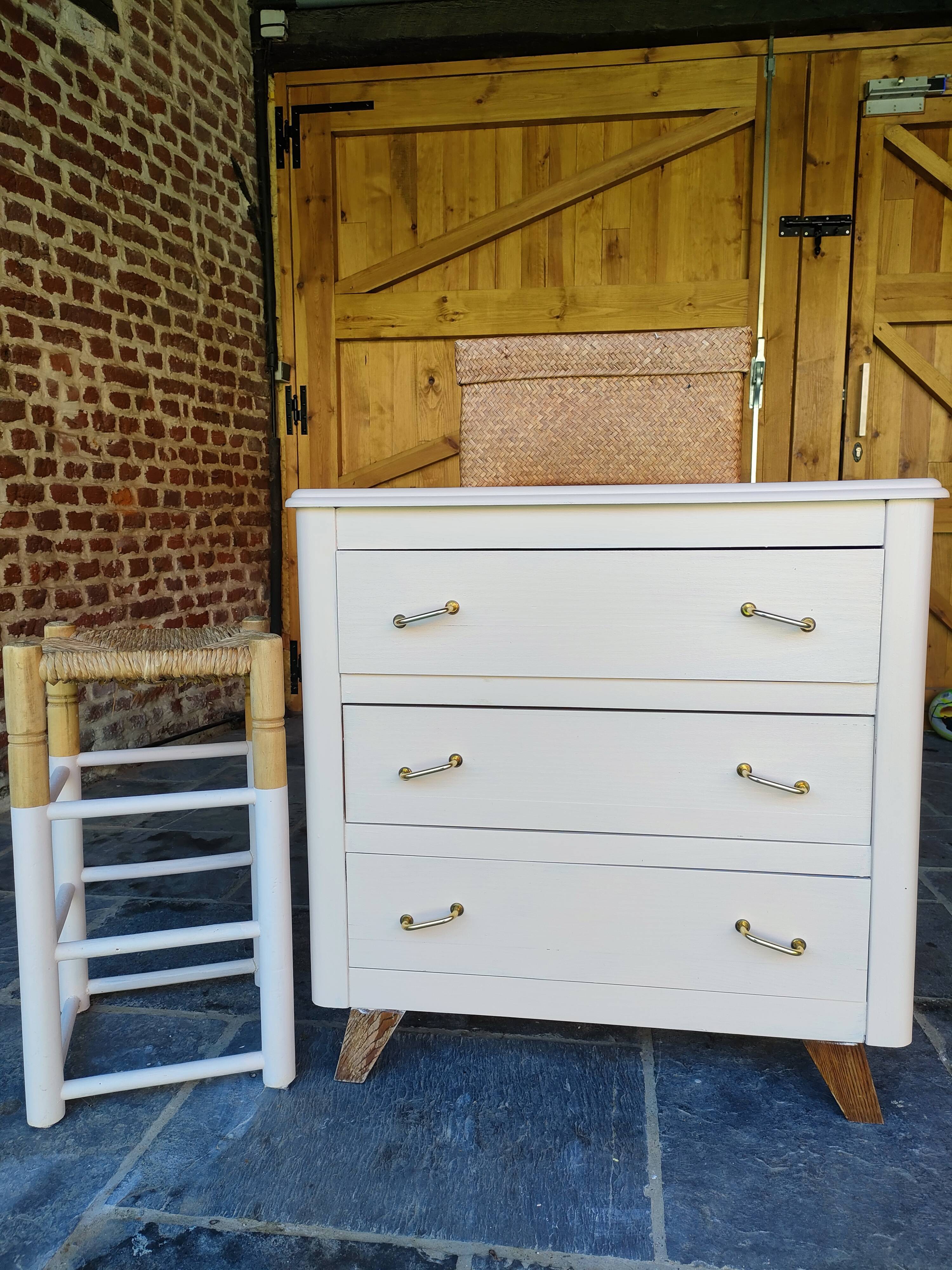 Commode scandinave