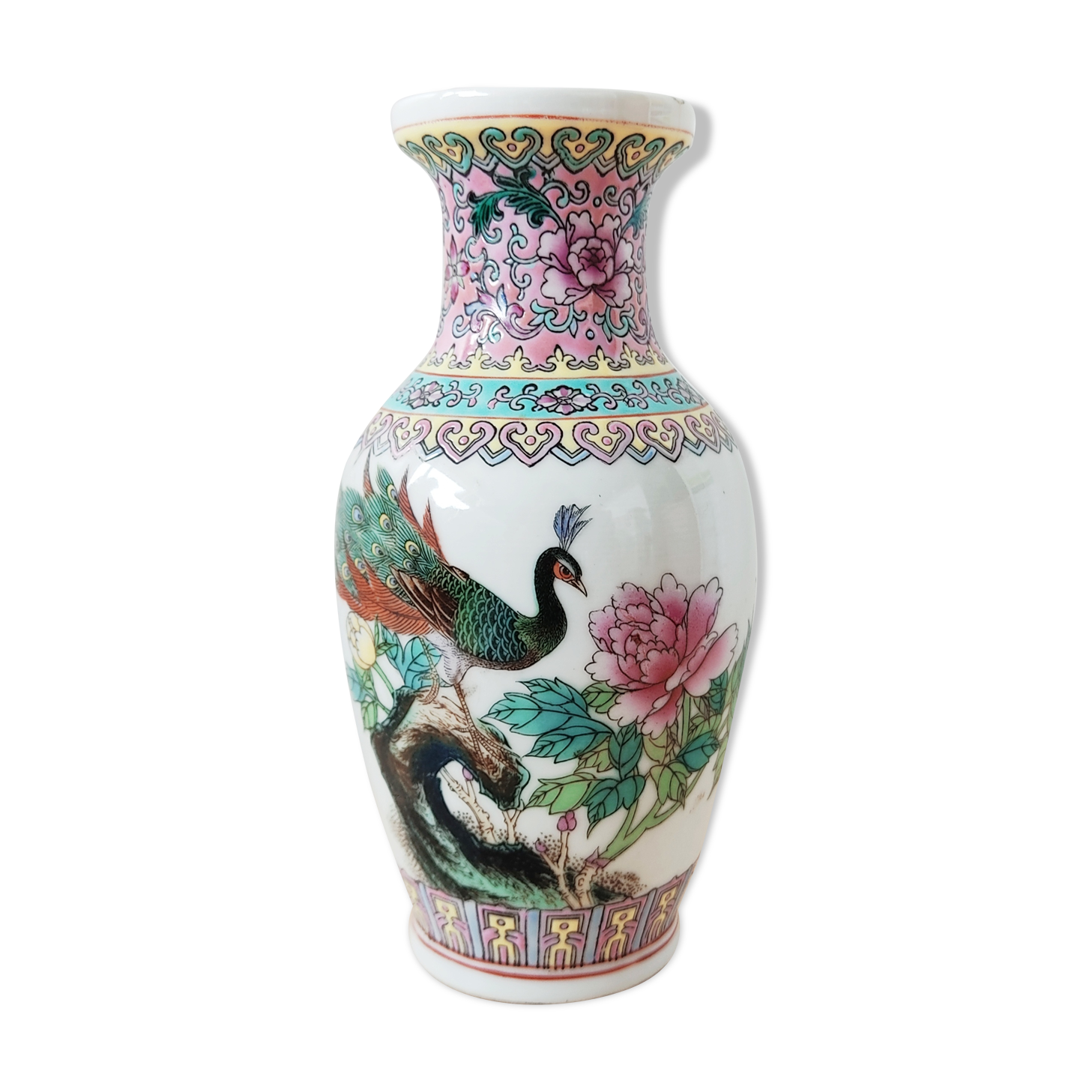 Chinese vase decorated with a peacock