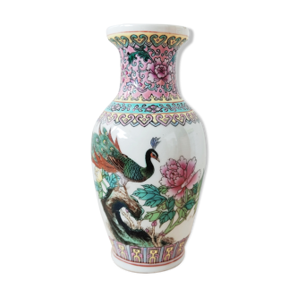Chinese vase decorated with a peacock