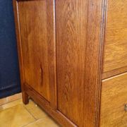 Oak workshop furniture with 2 drawers