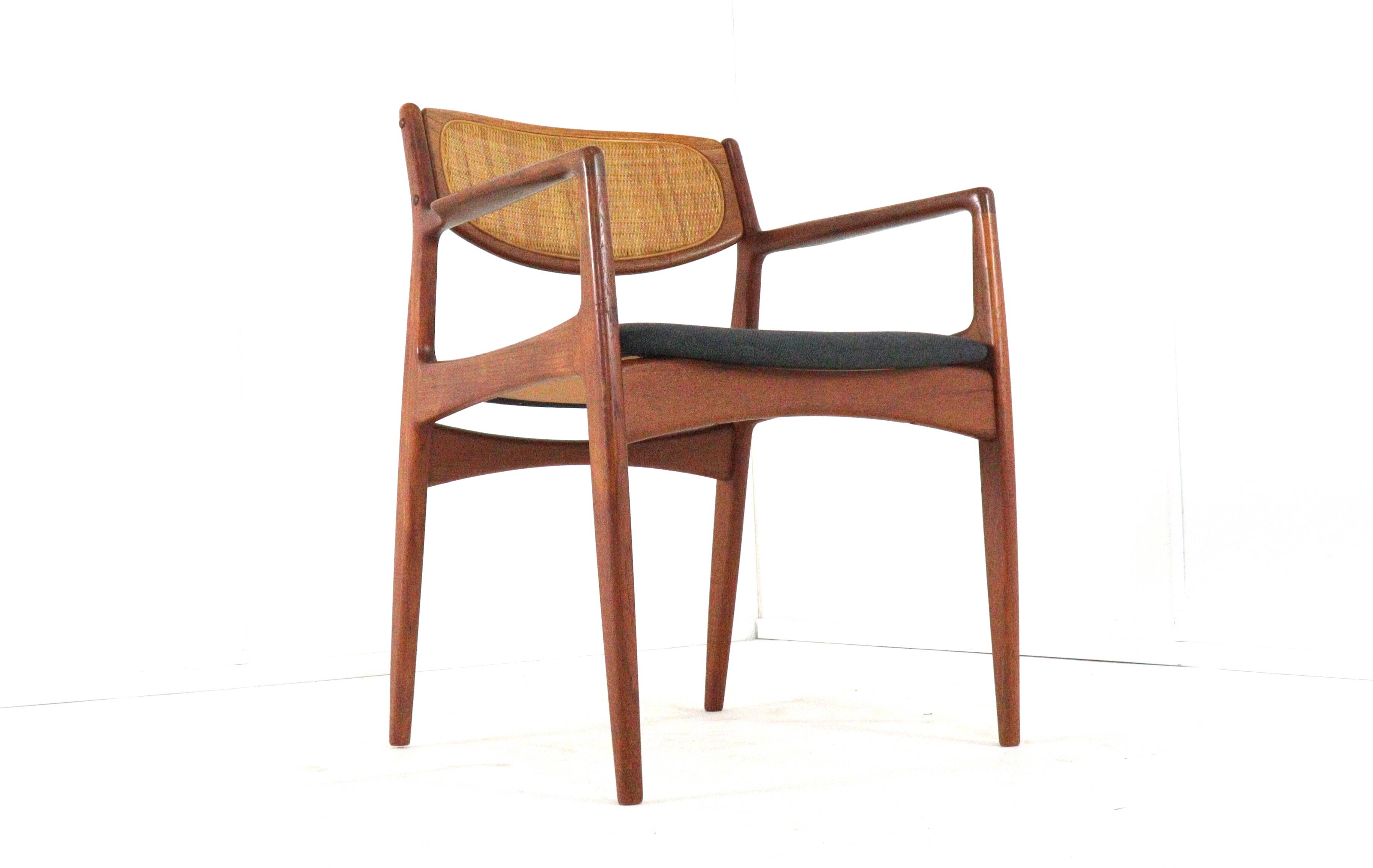 IB Kofod Larsen for Christian Linneberg's chair danish design