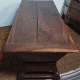 18th century Maie table in walnut