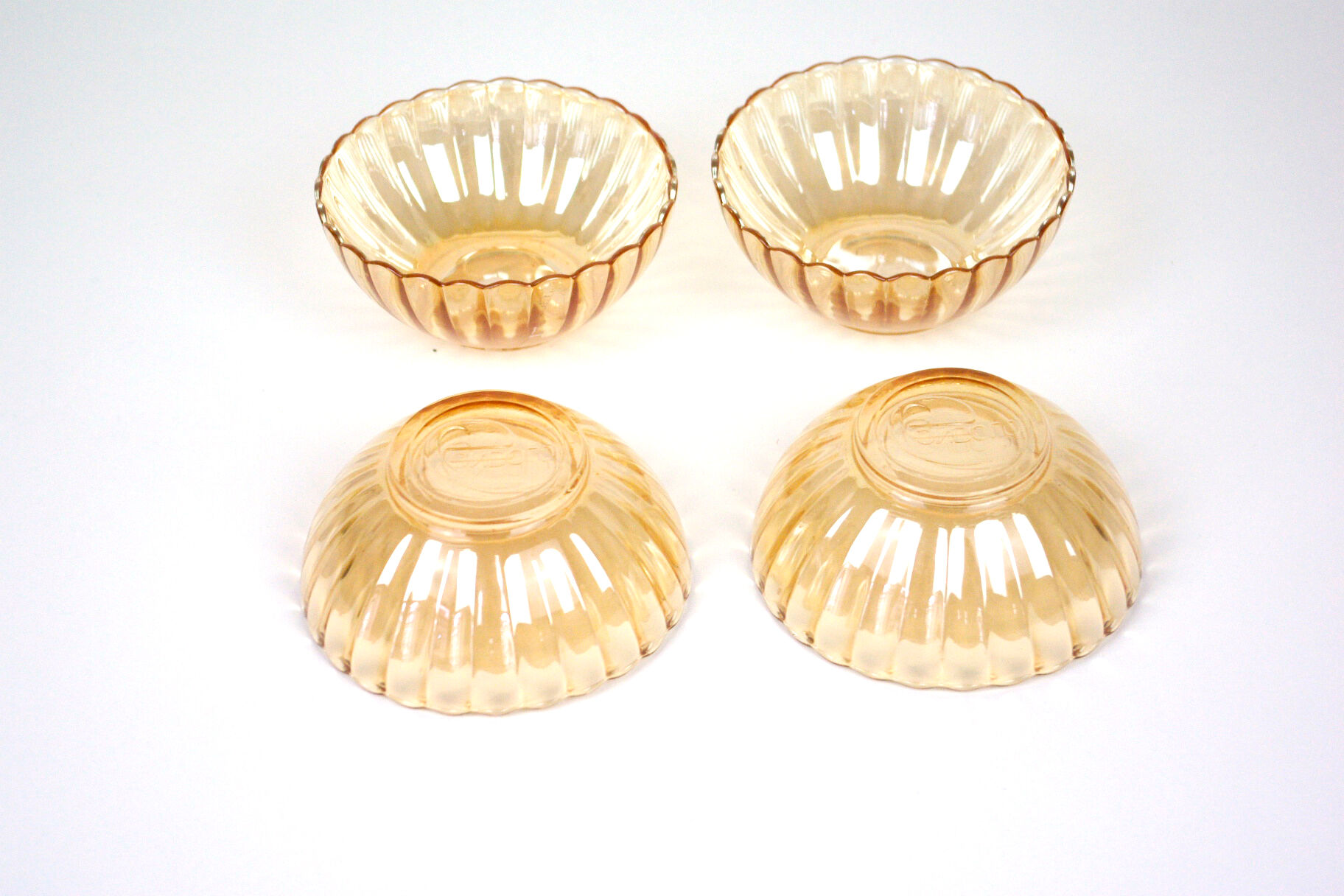 Set of 4 round cups in rosé and pearly glass
