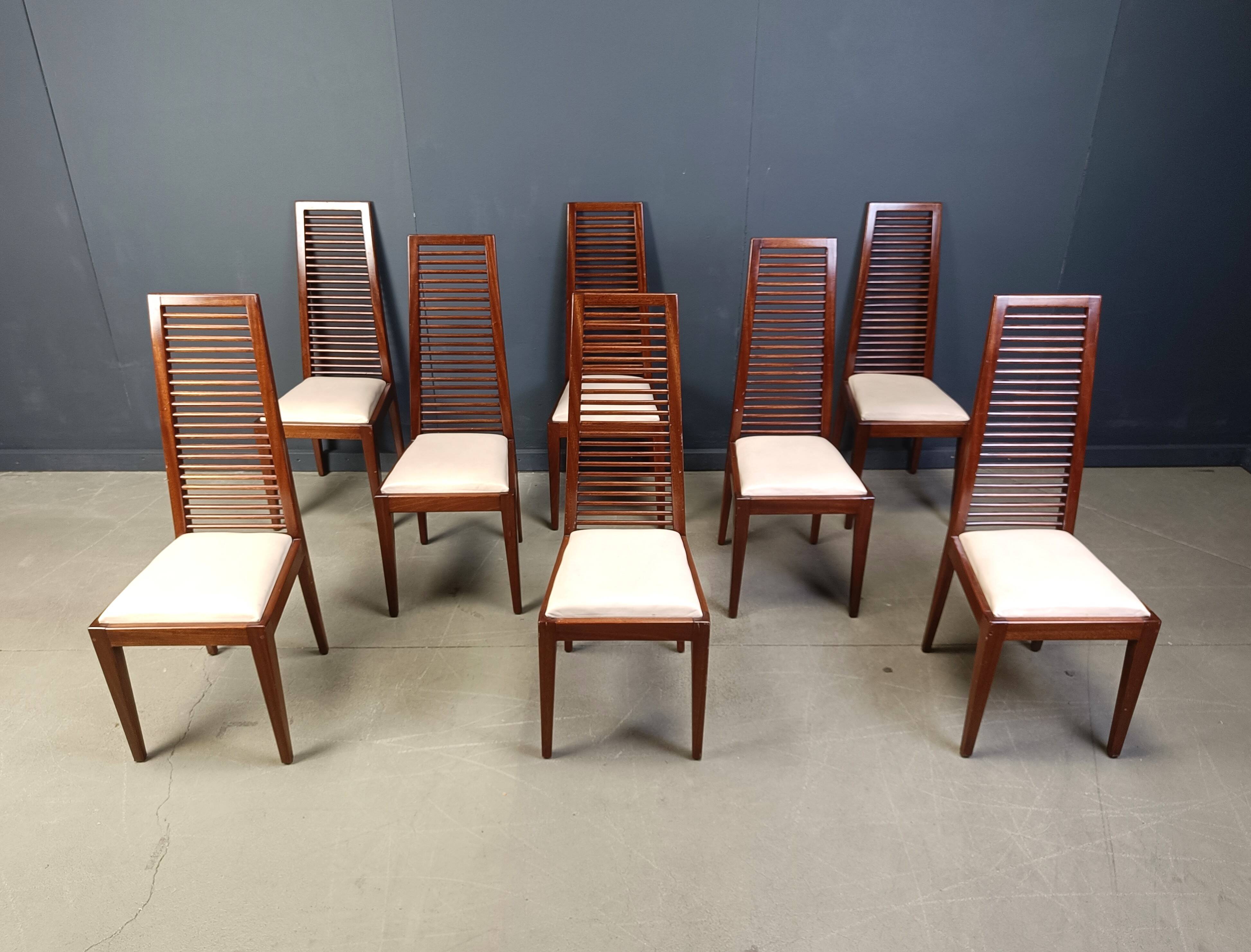 Ensemble de 8 chaises de salle à manger italiennes à dossier haut, années 1980