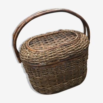 Vintage wicker/rattan picnic basket