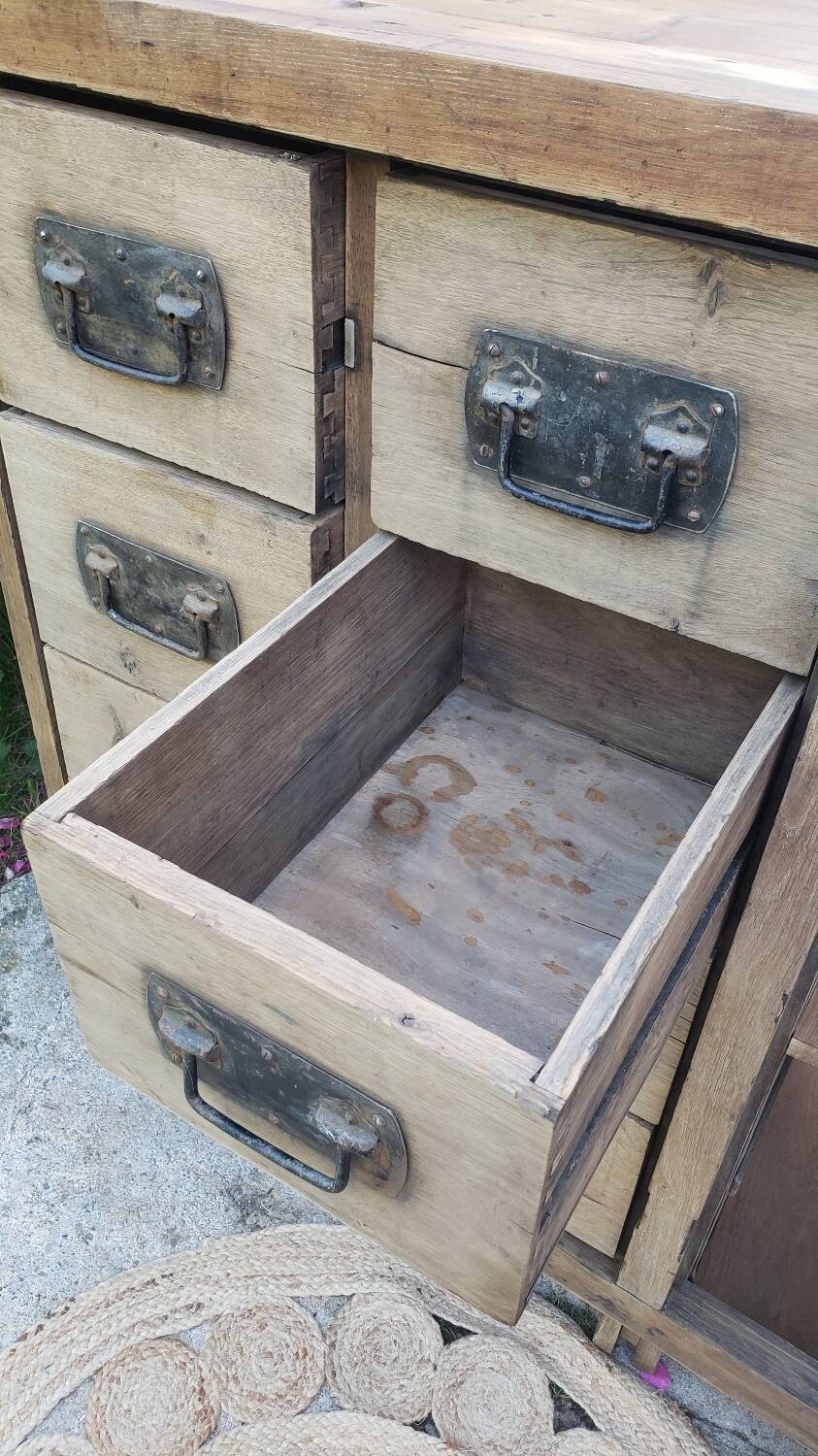 Trade furniture