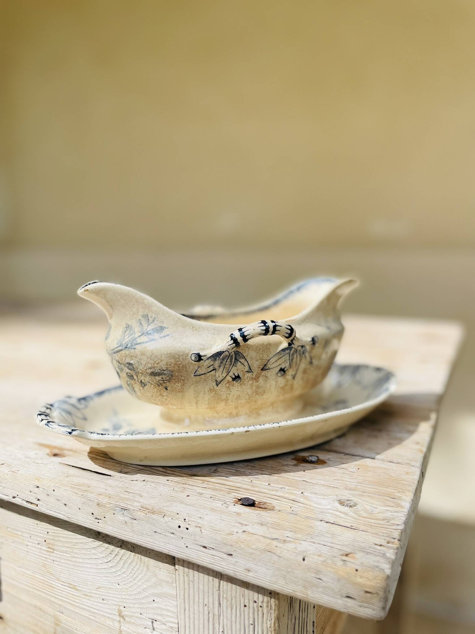 Sarreguemines iron clay sauceboat