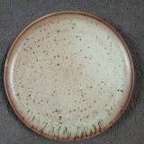 8 flat plates and 1 Vallauris dish