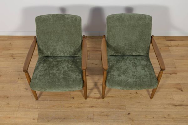 Fauteuils GFM-64 du milieu du siècle par Edmund Homa pour l'usine de meubles Gościcińskie, Pologne, lot de 2