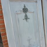 Paire de porte ancienne peinte en bois sculpté