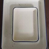 Set of two enameled laboratory/dentist/doctor trays
