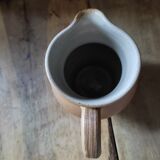 Pitcher carafe in sandstone of berry