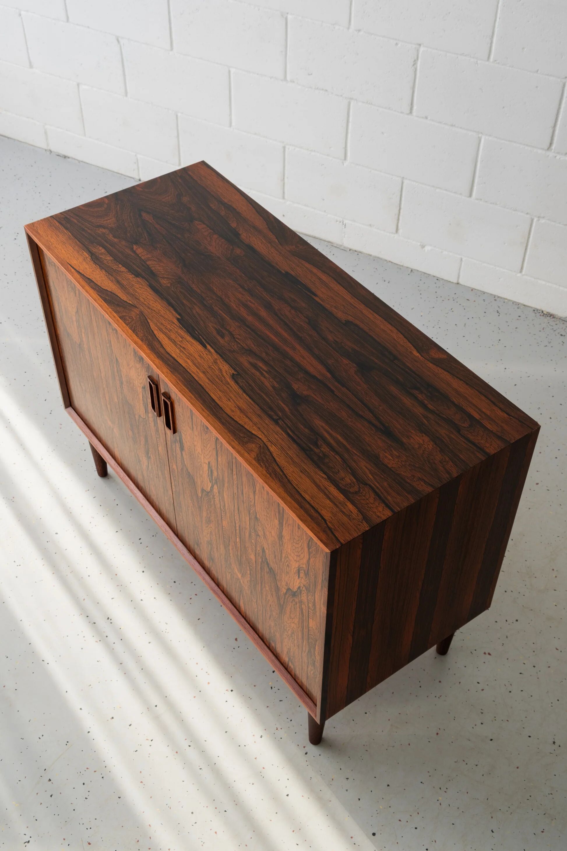 Cabinet en palissandre danois