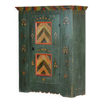 Pine bridal cabinet, dated 1815
