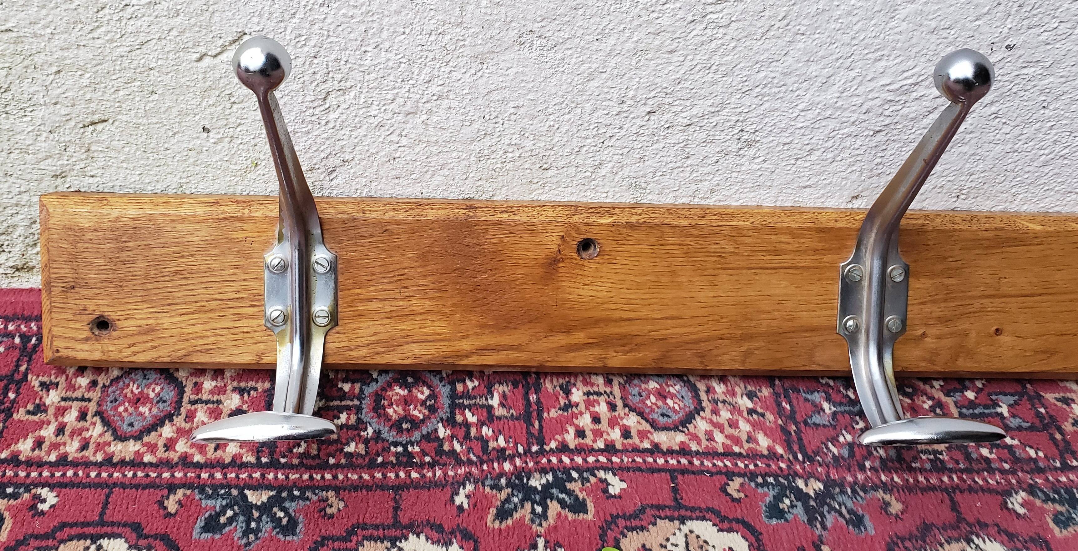 Coat rack 5 metal pads