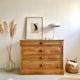 Commode ancienne, meuble de métier en orme massif