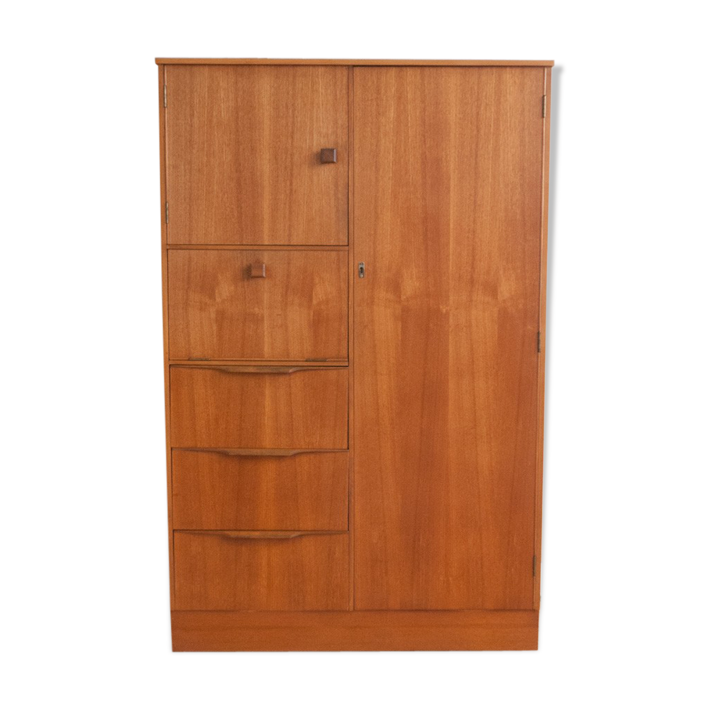 Wardrobe, 1960