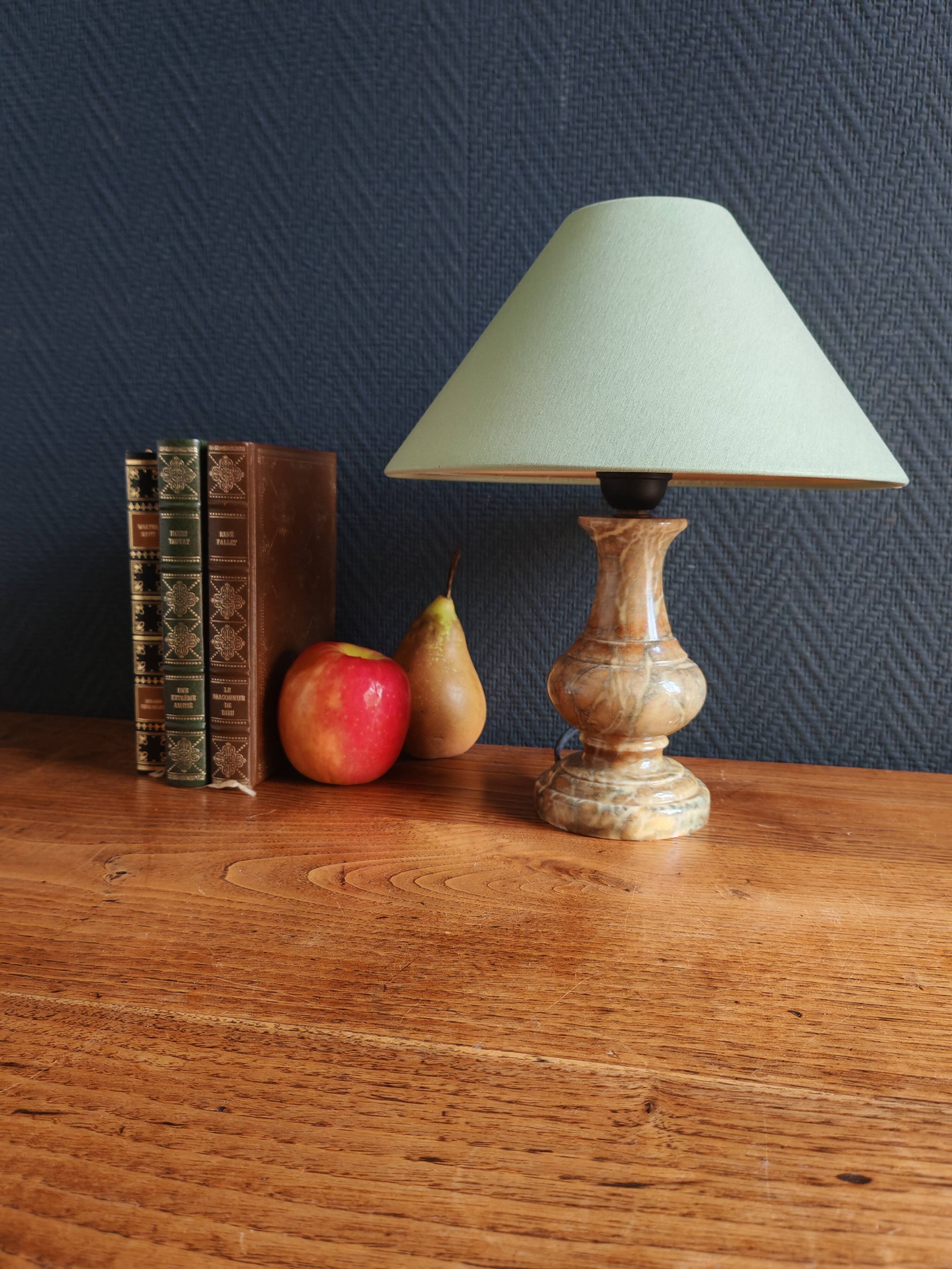 Vintage Table Lamp in Sculpted Alabaster – Base in Natural Stone