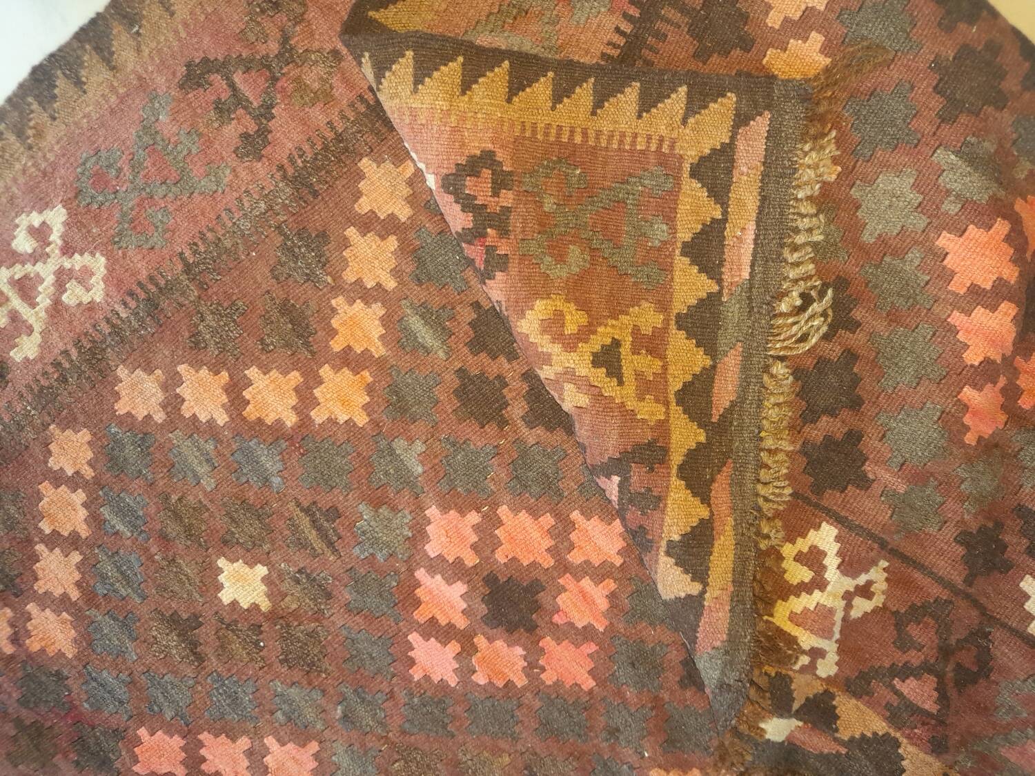 Vintage Anatolian kilim rug 170x96 cm made of natural wools.