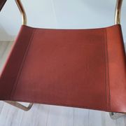 Chaises fauteuils B34 cuir cognac et dorure