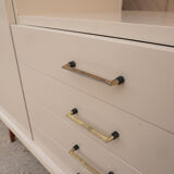 Asymmetrical cabinet