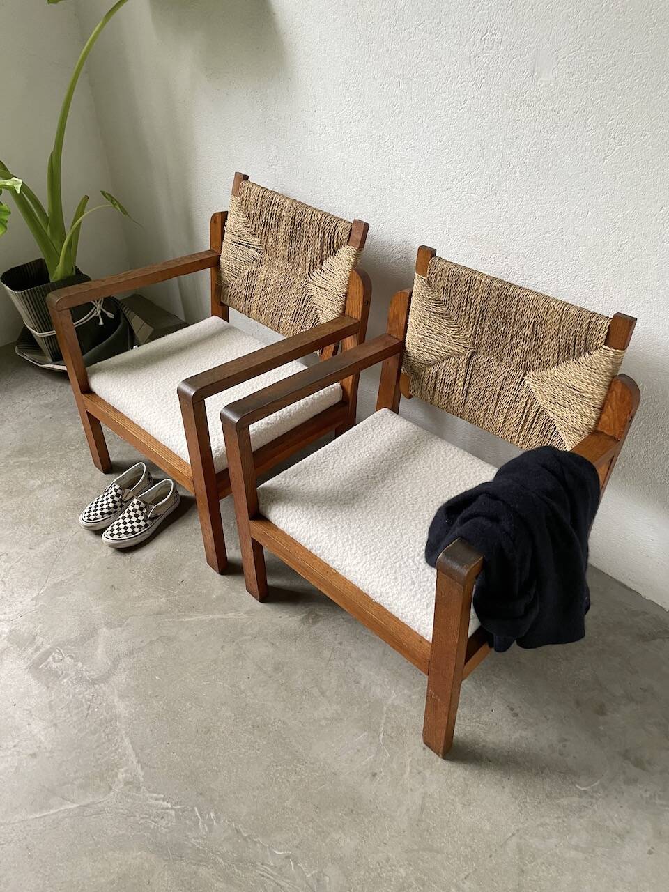Pair of oak and straw armchairs, reconstruction style