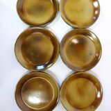 Vintage service plates and serving trays, 39 pieces, silk-screened.