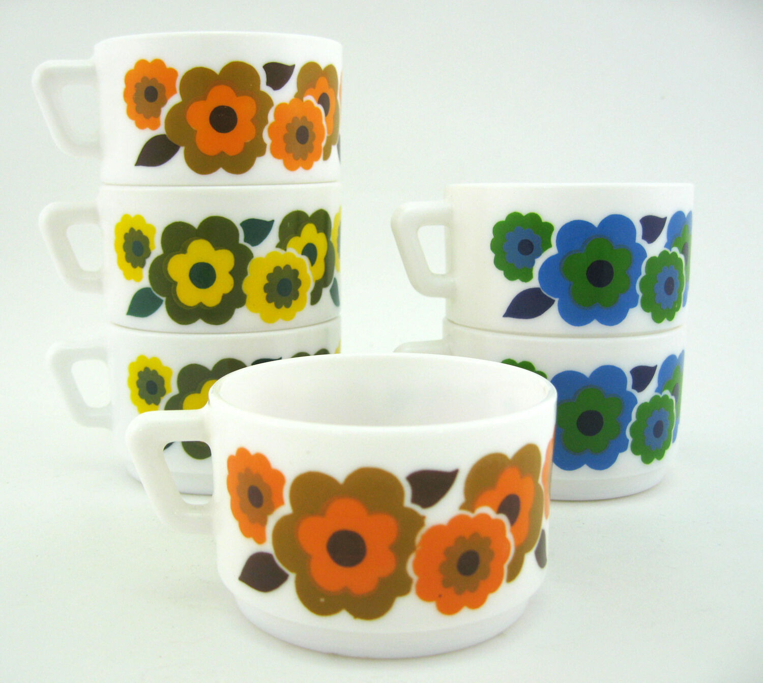 6 cups lotus arcopal france - orange, blue and yellow pop flower patterns - vintage 70s