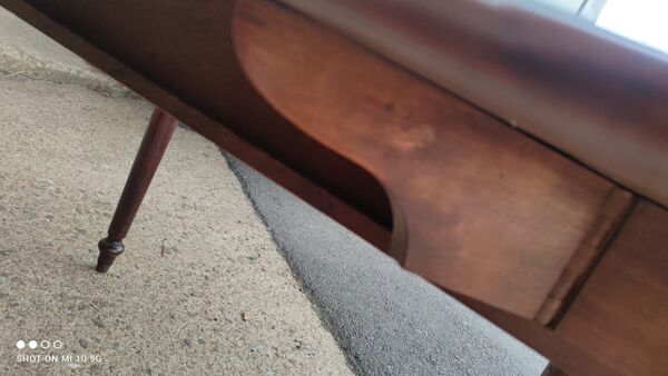 Table à oreilles anglaise datant du milieu du XIX siècle