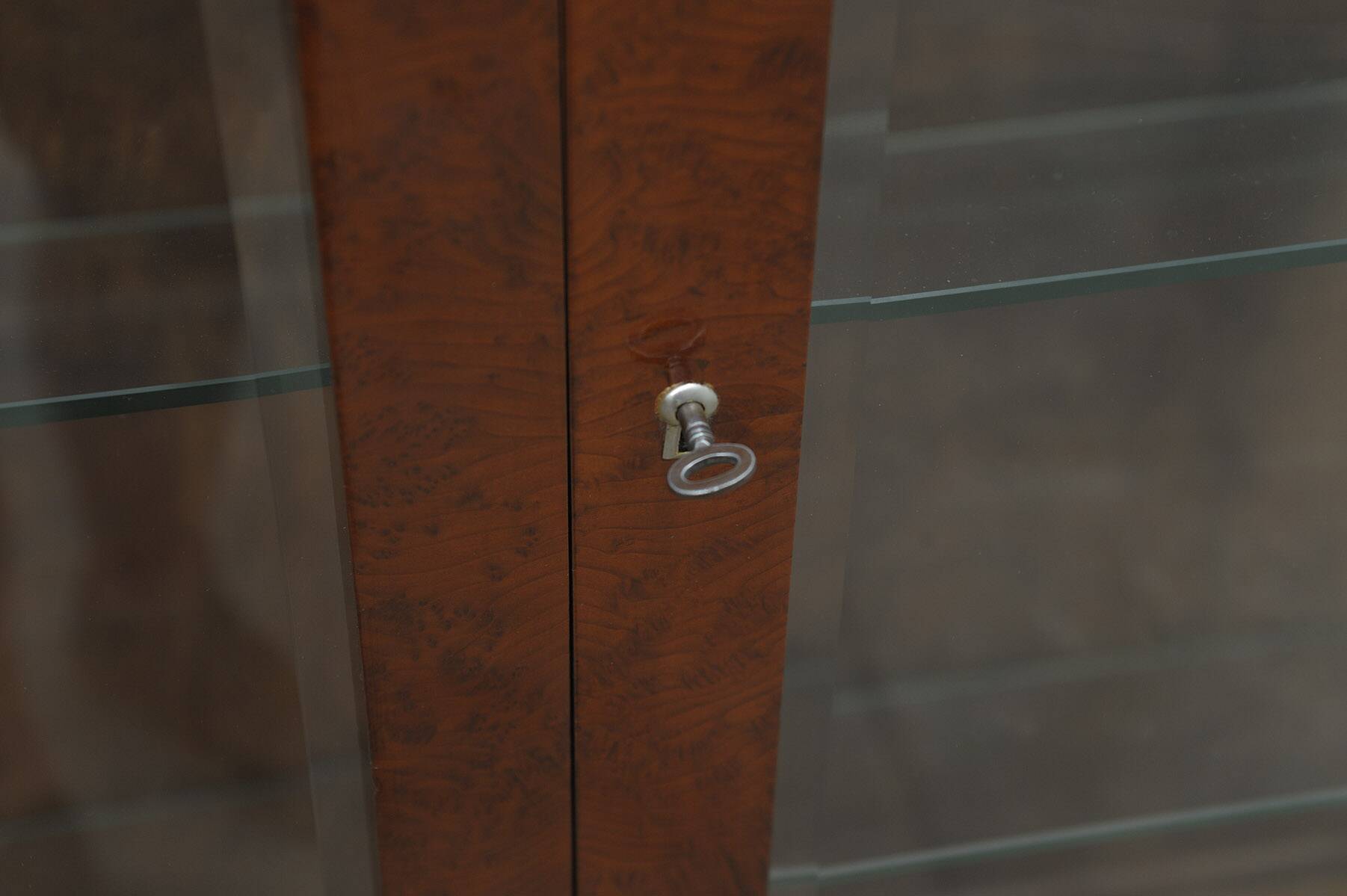 Vitrine fonctionnaliste art deco, années 1930, tchécoslovaquie